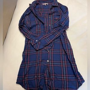 VS plaid button down sleep shirt size xsmall NAVY PLAID